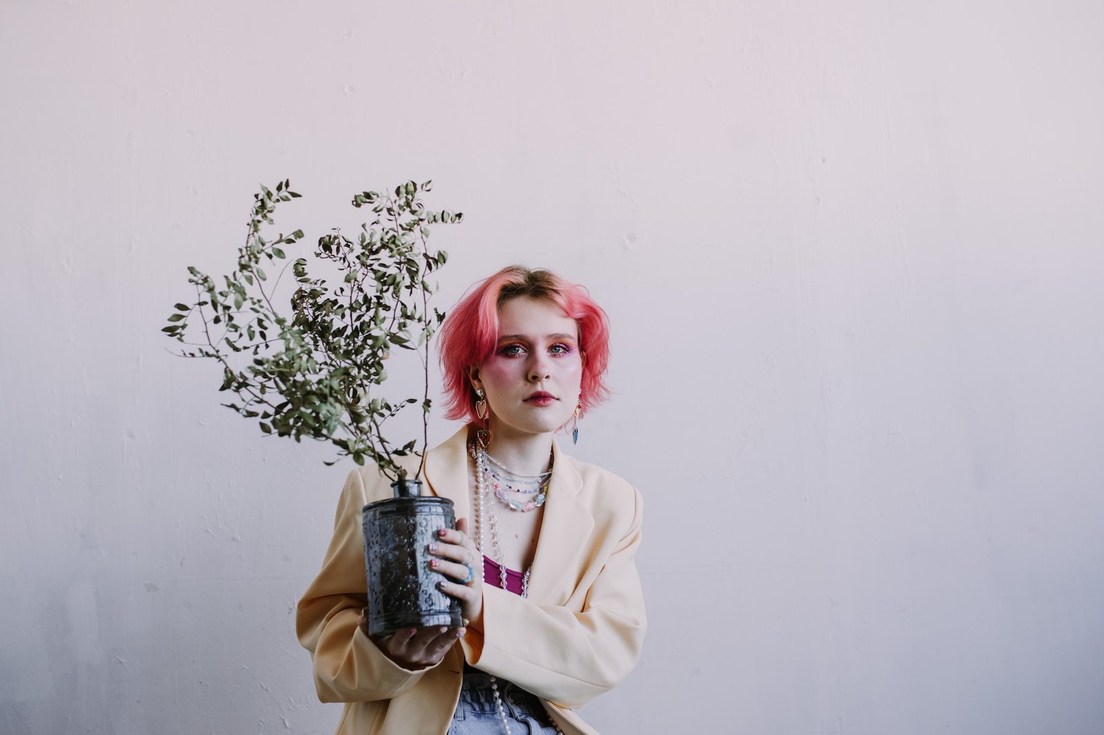 fashion-style-portrait-young-trendy-girl-holding-vase.jpg